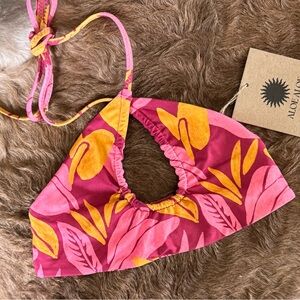 REVOLVE: Aloe & Aloe Lychee Reversible Keyhole Bikini Top XS NWT